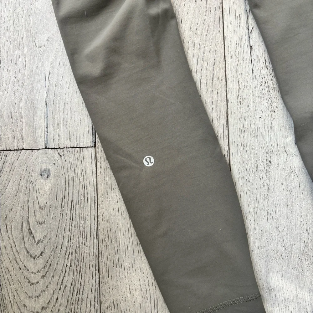 WUNDER TRAIN LEGGING BY LULULEMON - Picture 5 of 6